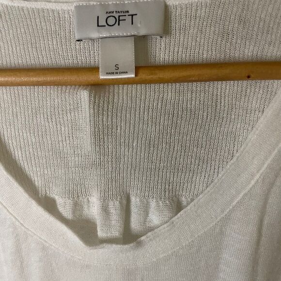 Ann Taylor LOFT Linen Blend Lightweight Sweater, Size Small - Picture 3 of 3